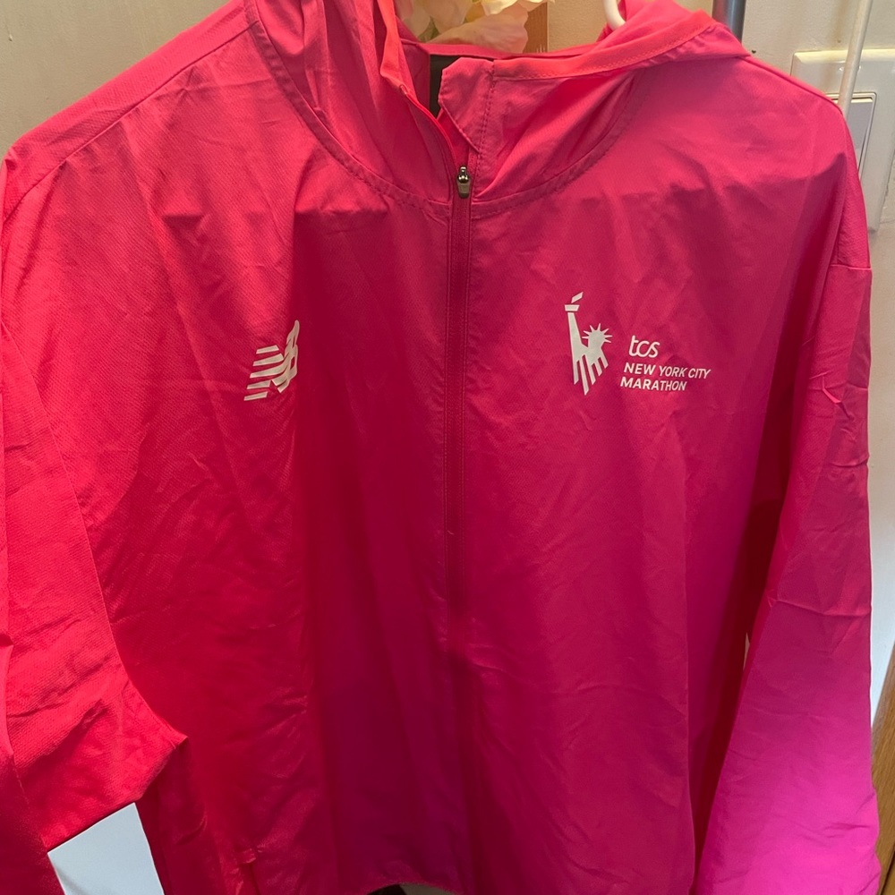 New Balance TCS NYC Marathon Jacket Size XL Pink
